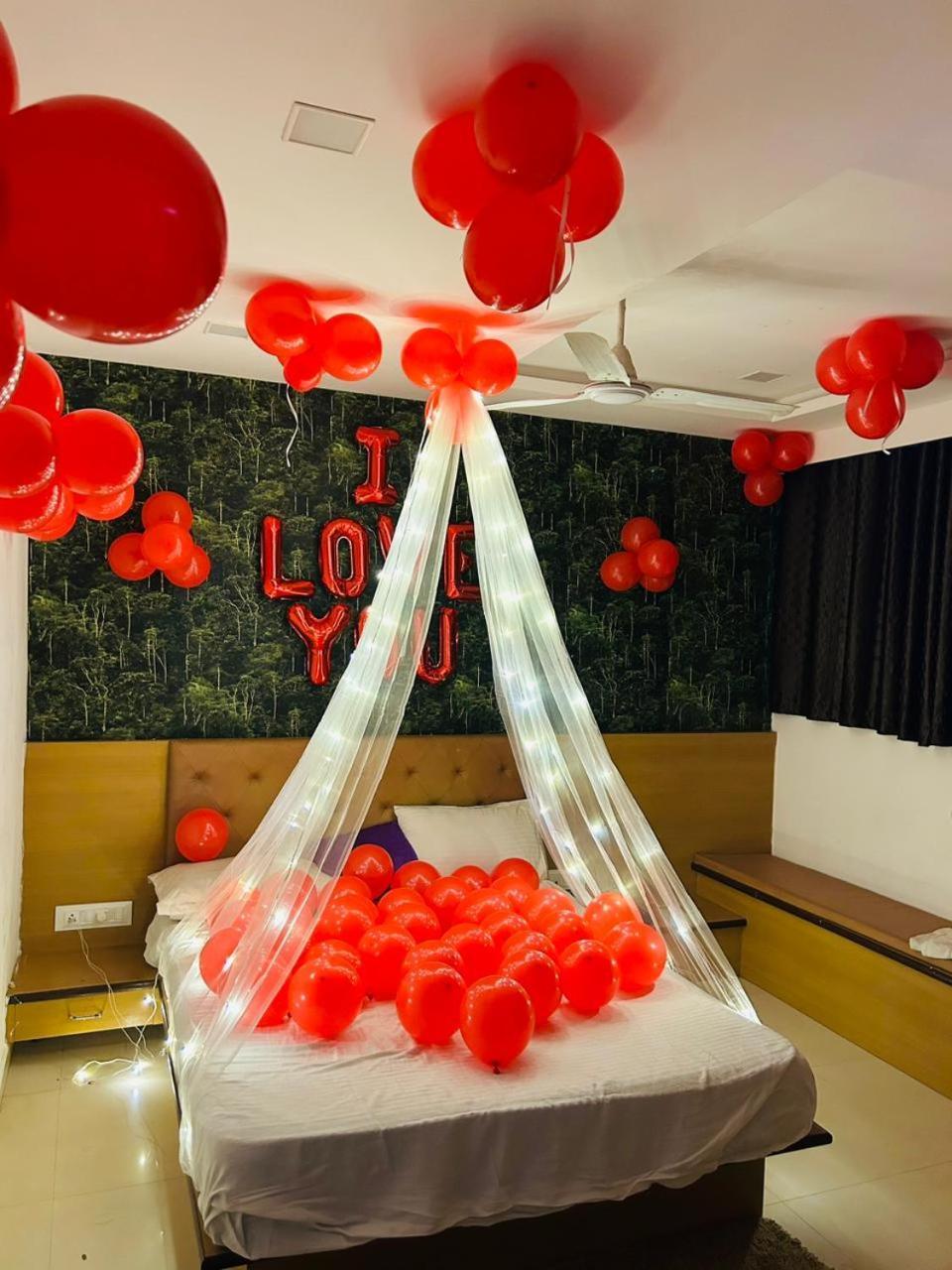 Hotel Globle Vadodara Bagian luar foto