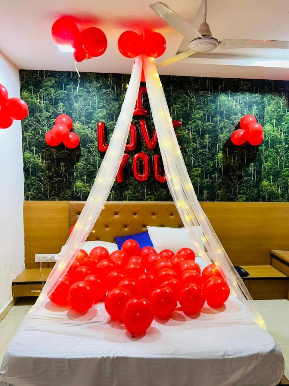 Hotel Globle Vadodara Bagian luar foto